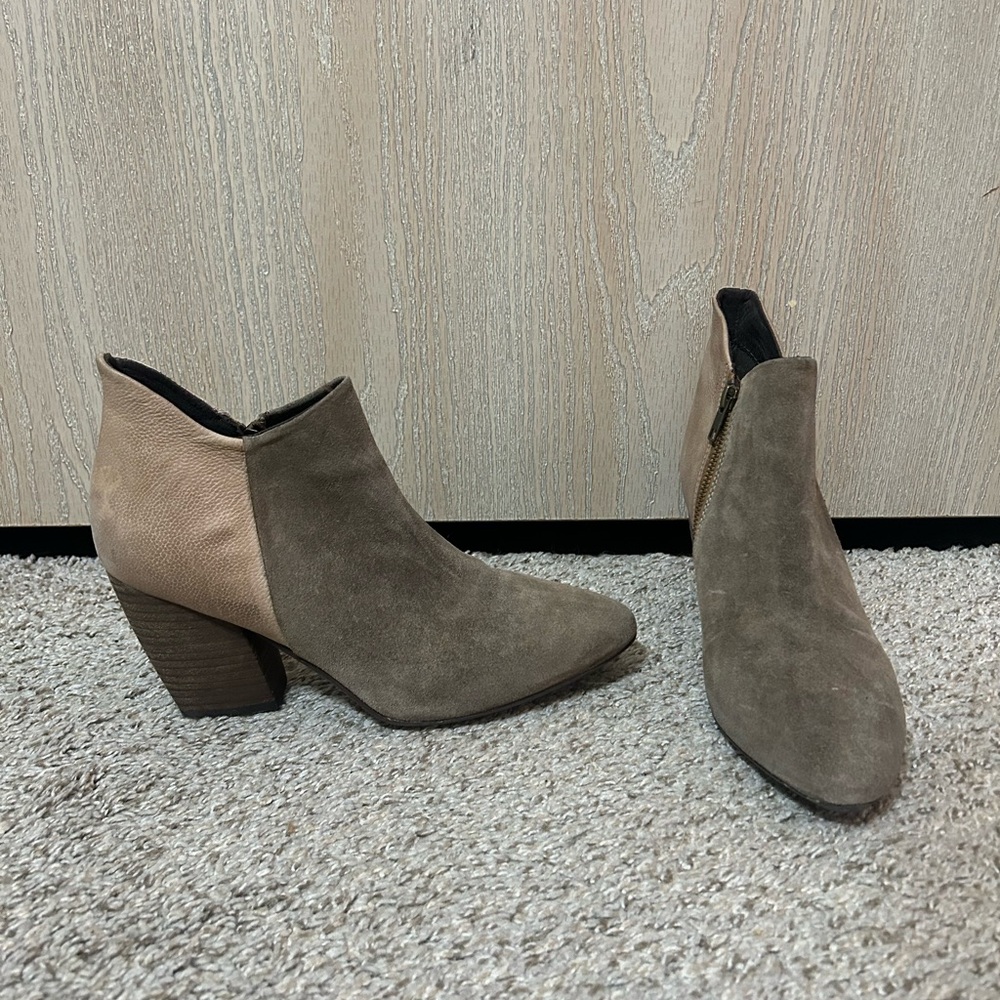 Diba True Women's Dance Fever Suede Leather Ankle Booties Size 10 M Dust Cognac